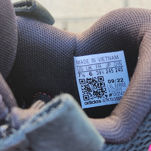 ADIDAS EXHIBIT B MID - WOMENS SZ 7.5 CANDACE PARKER - GZ9565 - BLACK MULTICOLOR - Picture 10 of 10